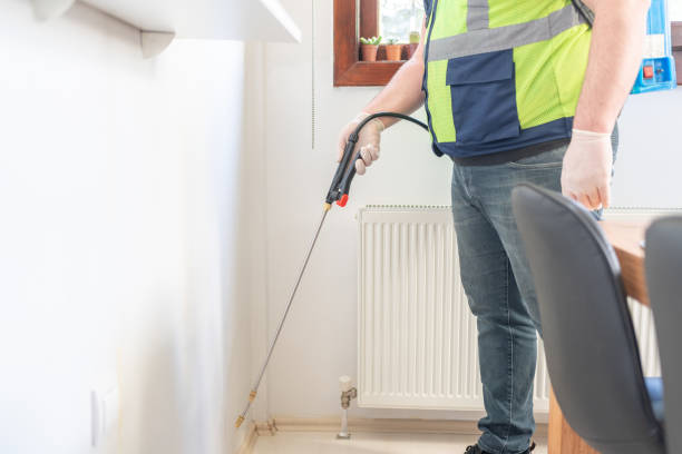Best Commercial Pest Control Services  in Rockton, IL